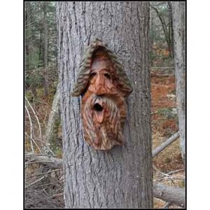 Chain saw bird house that looks like a face